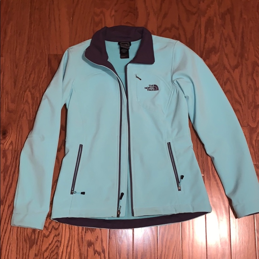 North Face windbreaker, like new